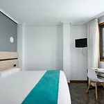 Alda Pasaje 3* Χιχόν