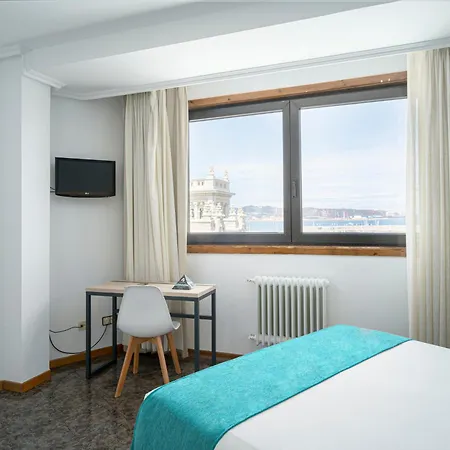 Alda Pasaje 3* ヒホン