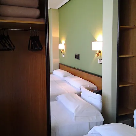 Alda Pasaje 3* גיחון