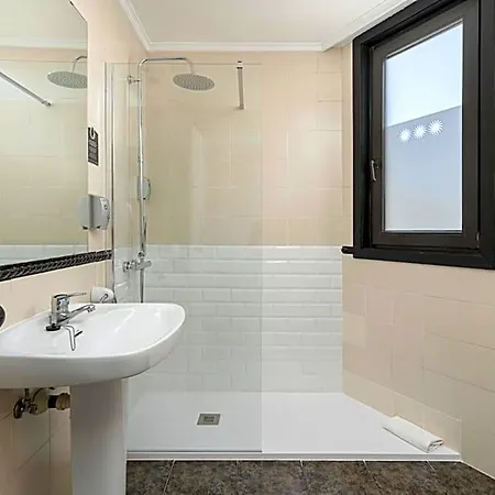 Alda Pasaje Hotel 3*