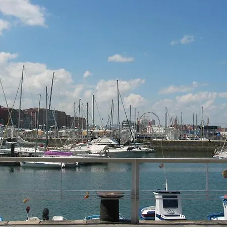 Alda Pasaje ホテル ヒホン