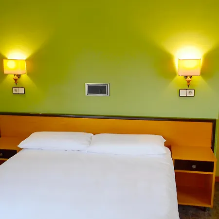 Alda Pasaje Hotell