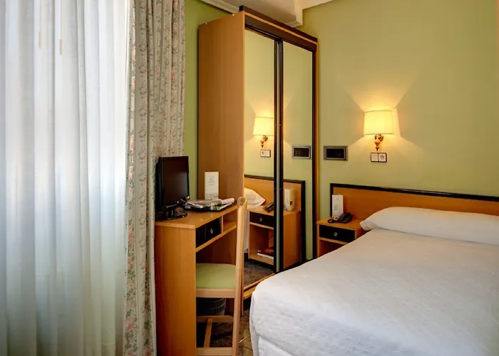 Hotel Alda Pasaje 3*